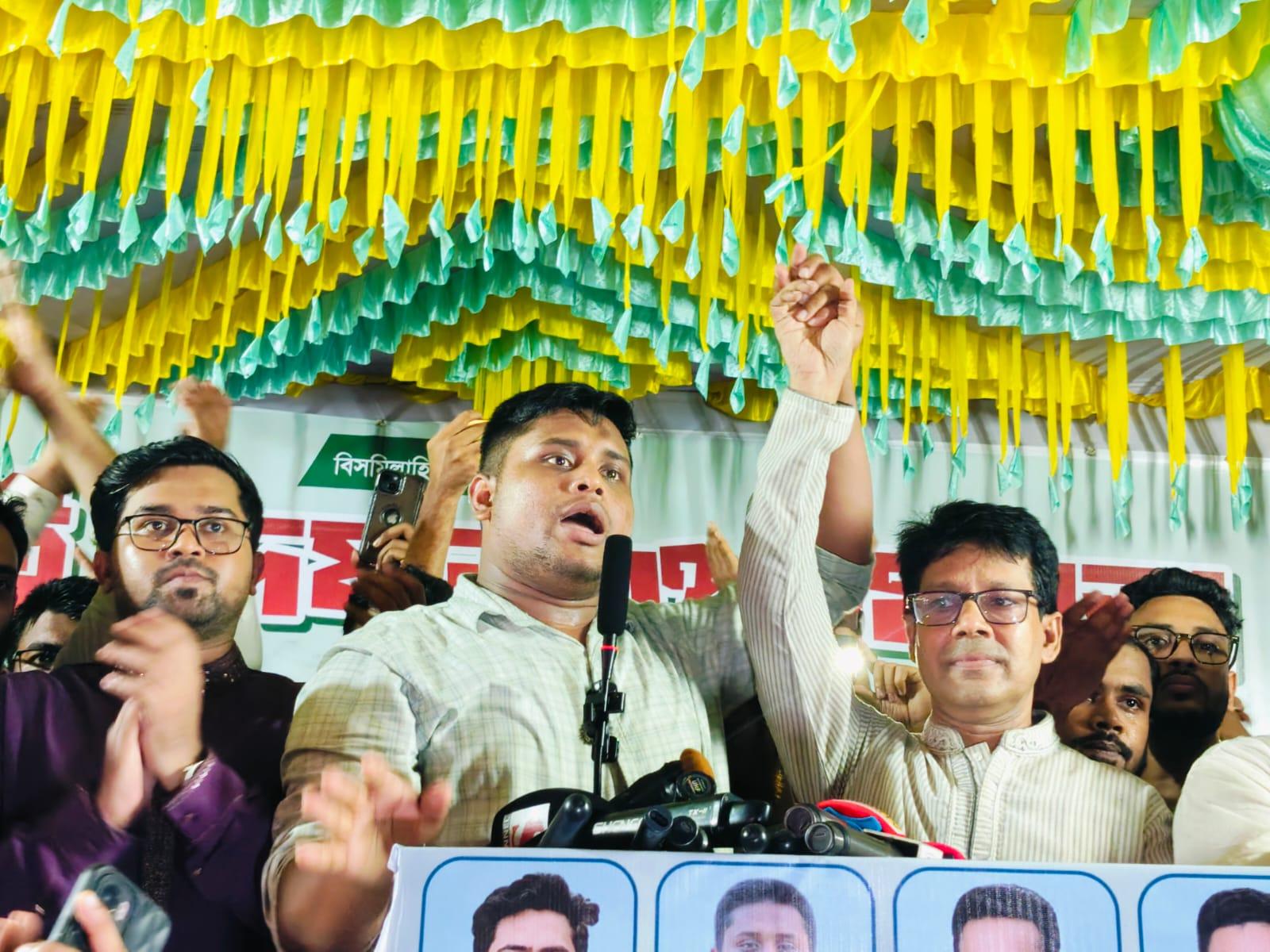 রায়পুরে হাসনাত: জনগণের প্রত্যাশা পূরণ না হলে মাঠে নামব